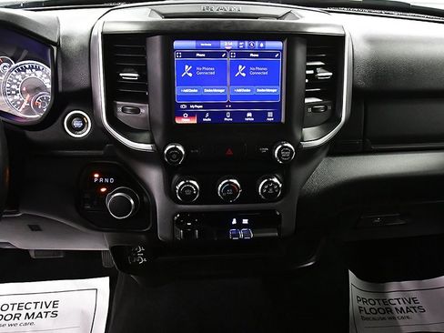 Used 2024 RAM 2500 Big Horn image 25