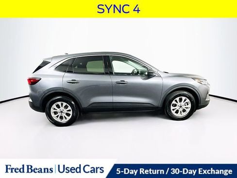 Certified 2023 Ford Escape Active AWD/4WD image 10