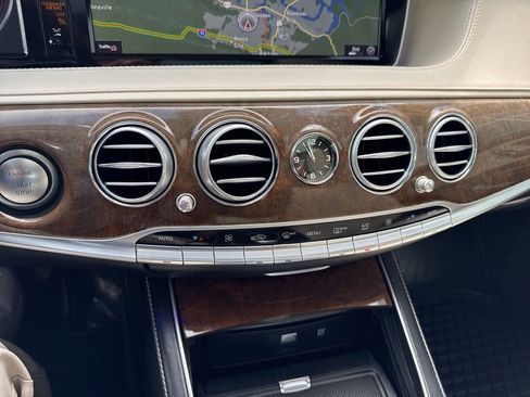 Used 2017 Mercedes-Benz S 550 Sedan image 13