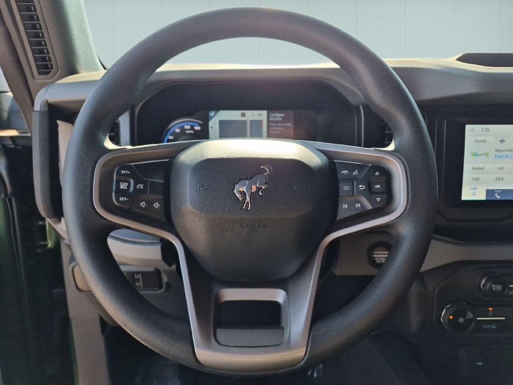 Used 2022 Ford Bronco 2-Door AWD/4WD image 18