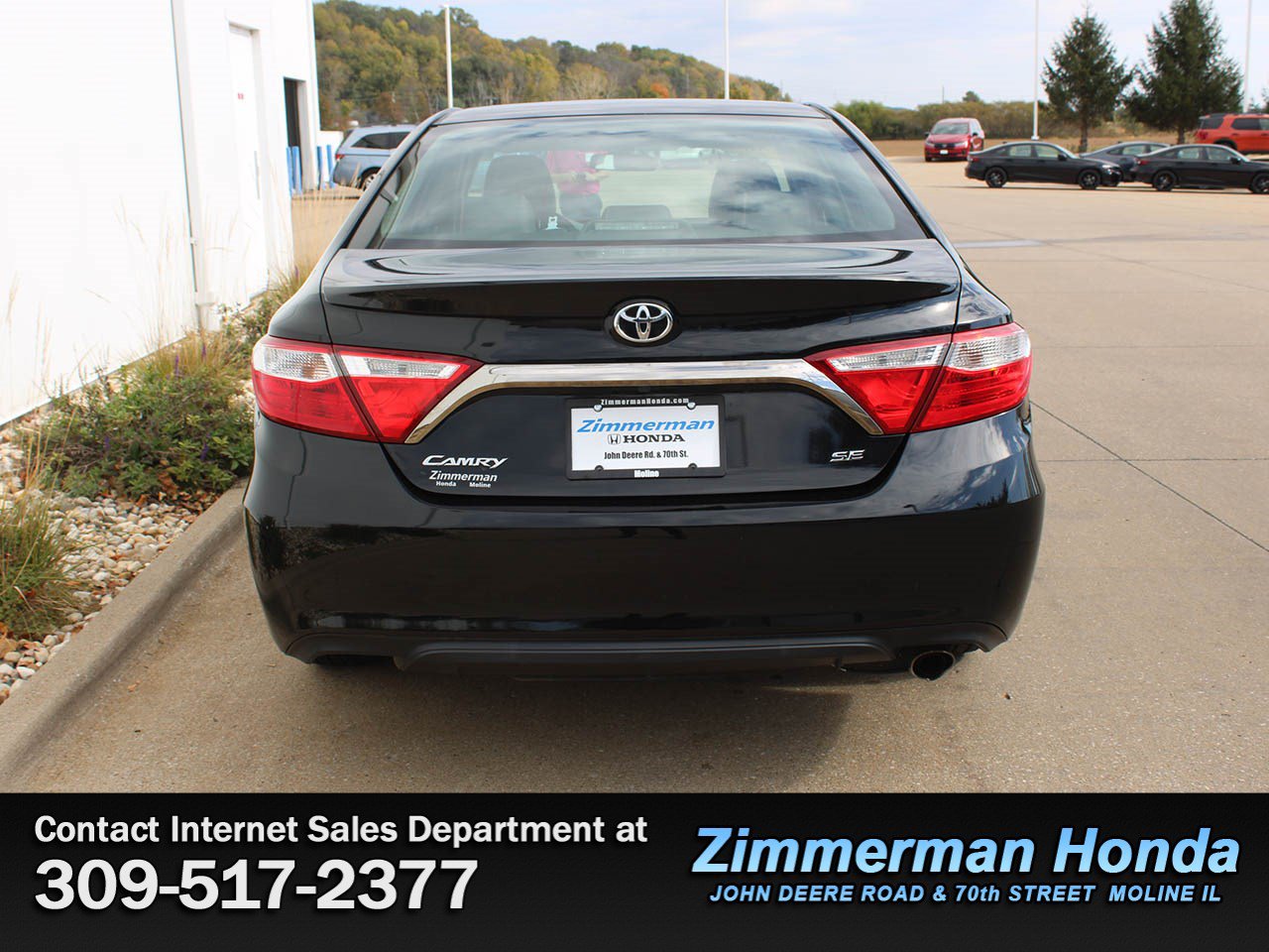 Used 2015 Toyota Camry SE FWD image 5