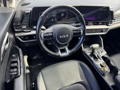 Used 2023 Kia Sportage EX image 22