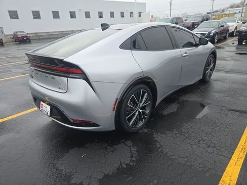 Used 2023 Toyota Prius Limited image 6