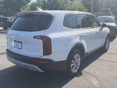 Used 2022 Kia Telluride LX AWD/4WD image 8