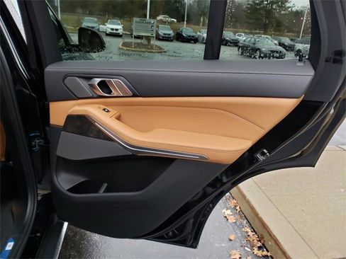 New 2026 BMW X5 xDrive40i w/ Climate Comfort Package image 16