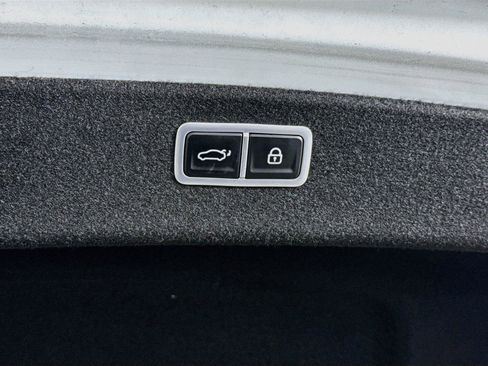 Used 2021 Genesis G80 3.5T AWD/4WD image 12