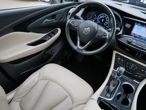 Used 2018 Buick Envision Premium image 9