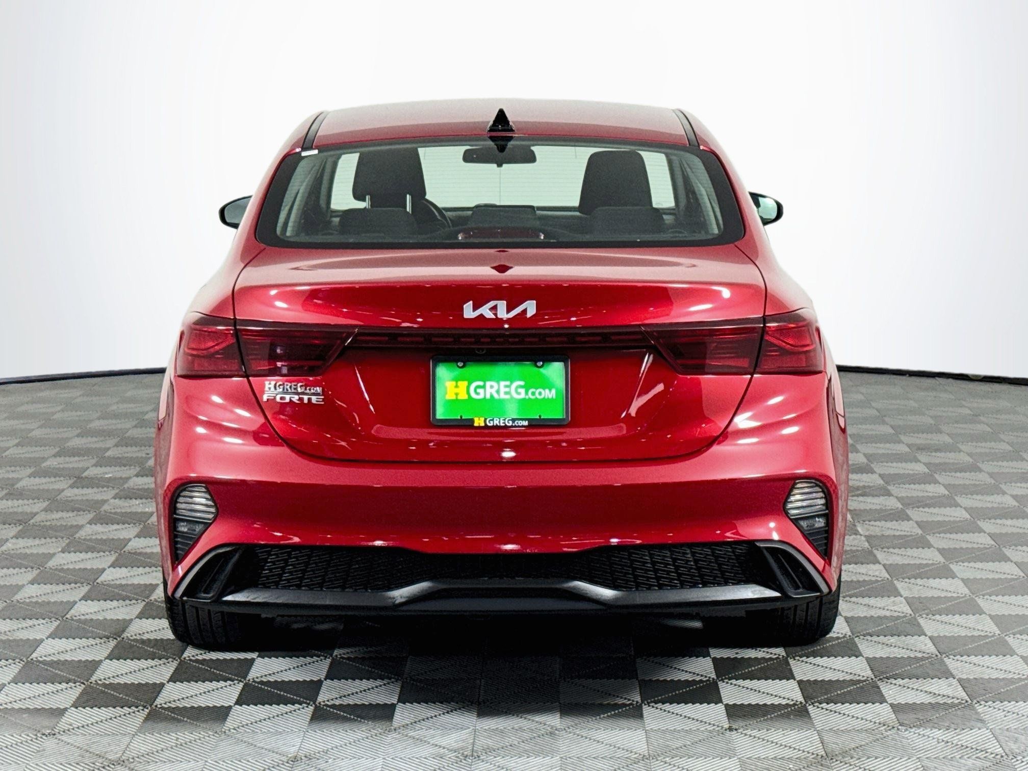 Used 2022 Kia Forte LXS FWD image 7