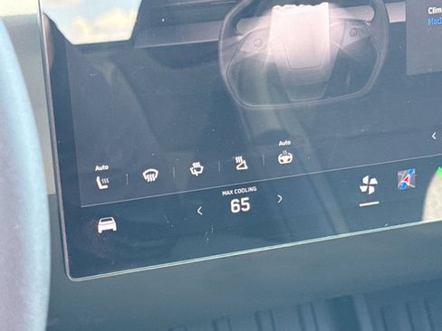 Used 2026 Tesla Cybertruck AWD Crew Cab image 17