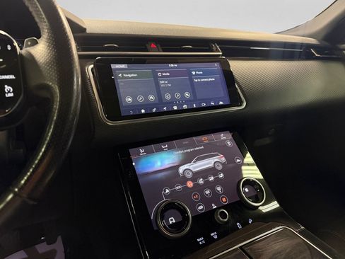 Used 2019 Land Rover Range Rover Velar S AWD/4WD image 28