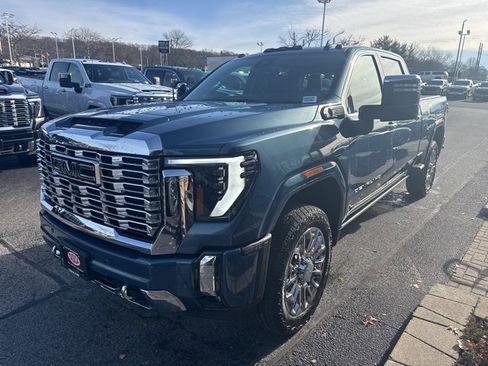 New 2026 GMC Sierra 2500 Denali w/ Denali Reserve Package image 3