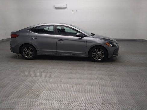Used 2018 Hyundai Elantra SEL FWD image 11
