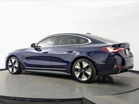 Used 2023 BMW i4 eDrive40 RWD image 6