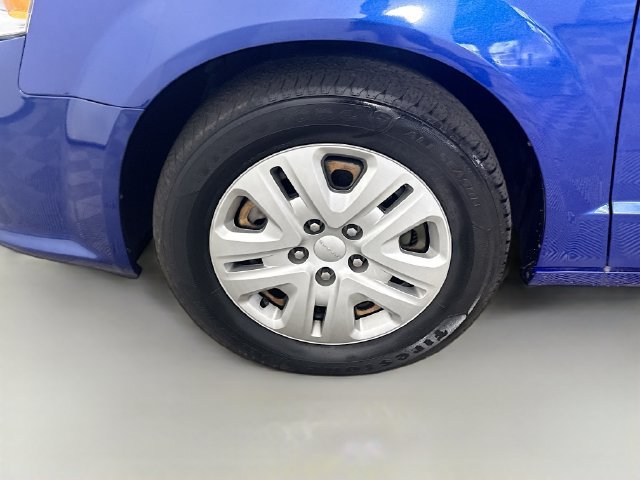 Used 2019 Dodge Grand Caravan SE FWD image 34