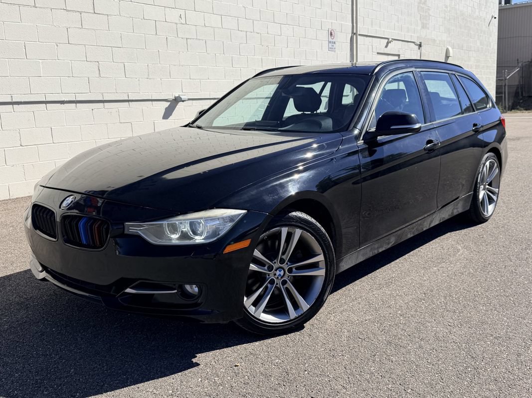 Used 2014 BMW 328i xDrive Wagon AWD/4WD image 1
