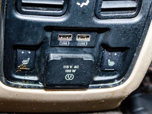 Used 2015 Jeep Grand Cherokee Limited image 16