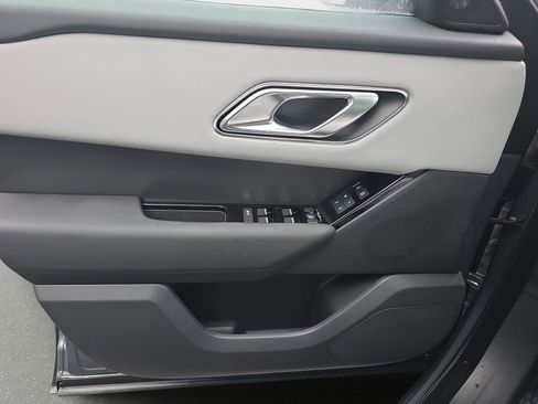 New 2026 Land Rover Range Rover Velar S image 29