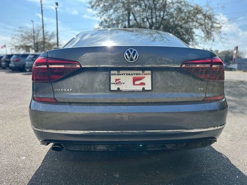 Used 2017 Volkswagen Passat 1.8T R-Line image 11