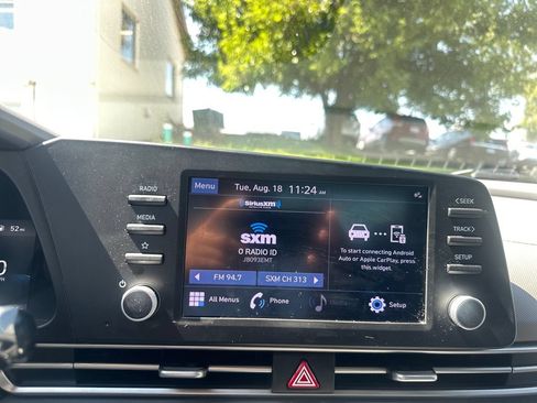 Used 2023 Hyundai Elantra SEL FWD image 17