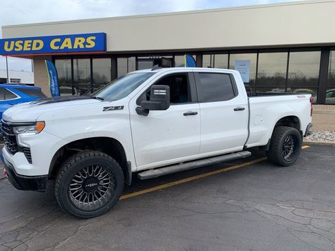Used 2025 Chevrolet Silverado 1500 LT Trail Boss w/ Convenience Package II image 1