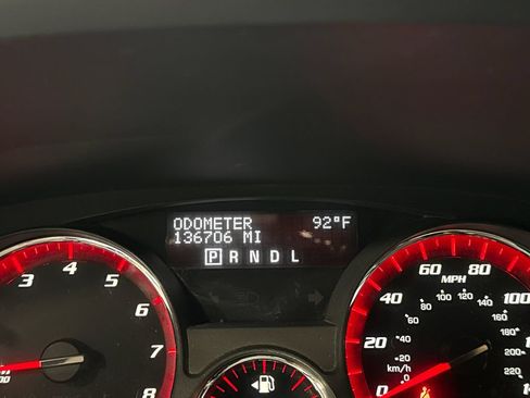 Used 2011 GMC Acadia Denali AWD/4WD image 21