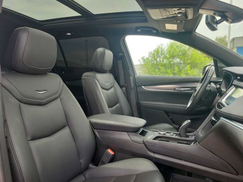 Used 2023 Cadillac XT6 Luxury FWD image 18