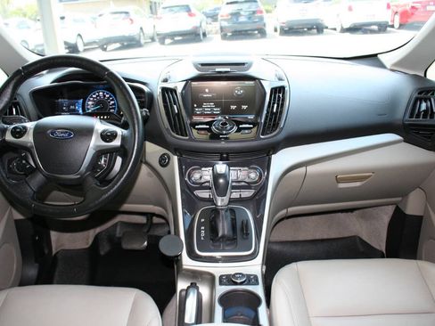 Used 2014 Ford C-MAX Energi SEL FWD image 15