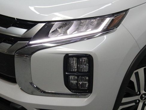 New 2026 Mitsubishi Outlander Sport SE image 2