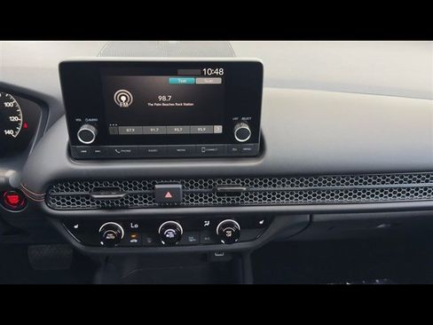 Certified 2025 Honda HR-V Sport image 22