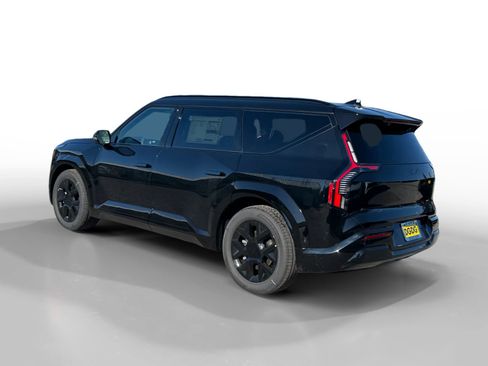 New 2026 Kia EV9 Land w/ Nightfall Edition Package image 3