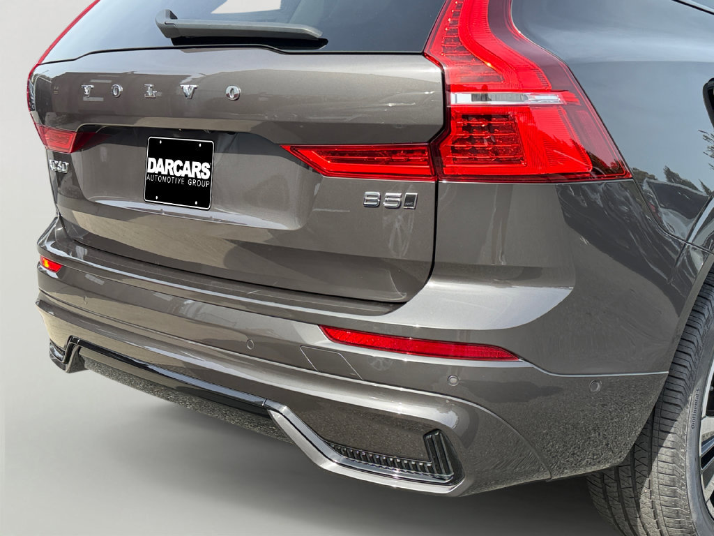 Certified 2024 Volvo XC60 B5 Plus w/ Climate Package AWD/4WD image 10