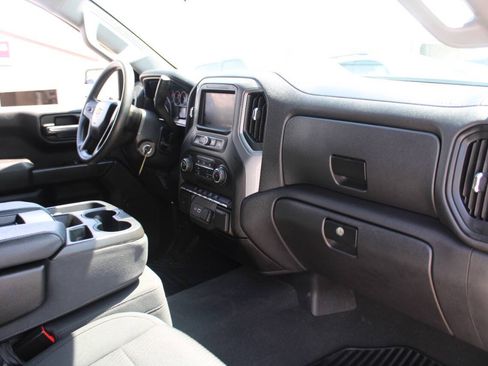 Used 2021 Chevrolet Silverado 1500 Custom AWD/4WD image 12