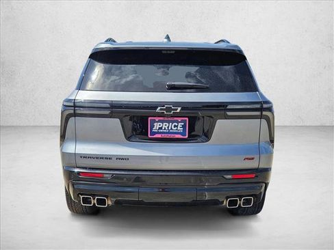 Certified 2024 Chevrolet Traverse RS w/ LPO, Floor Liner Package image 6