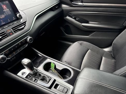 Certified 2021 Nissan Altima 2.5 SV w/ SV Premium Package image 21