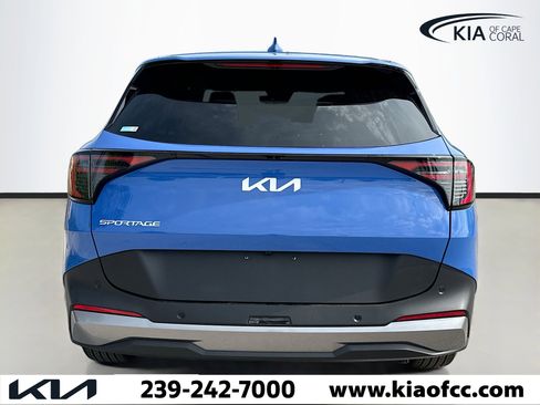 New 2026 Kia Sportage EX FWD image 4