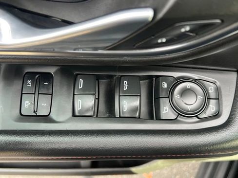 Used 2022 Chevrolet Tahoe RST w/ Luxury Package image 19