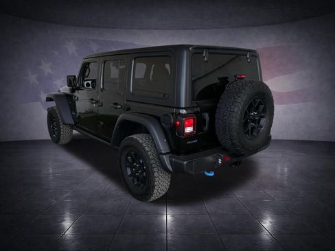 Used 2024 Jeep Wrangler Unlimited AWD/4WD image 3