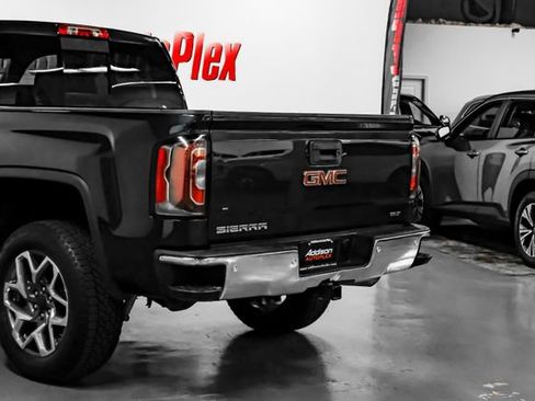 Used 2018 GMC Sierra 1500 SLT AWD/4WD image 17