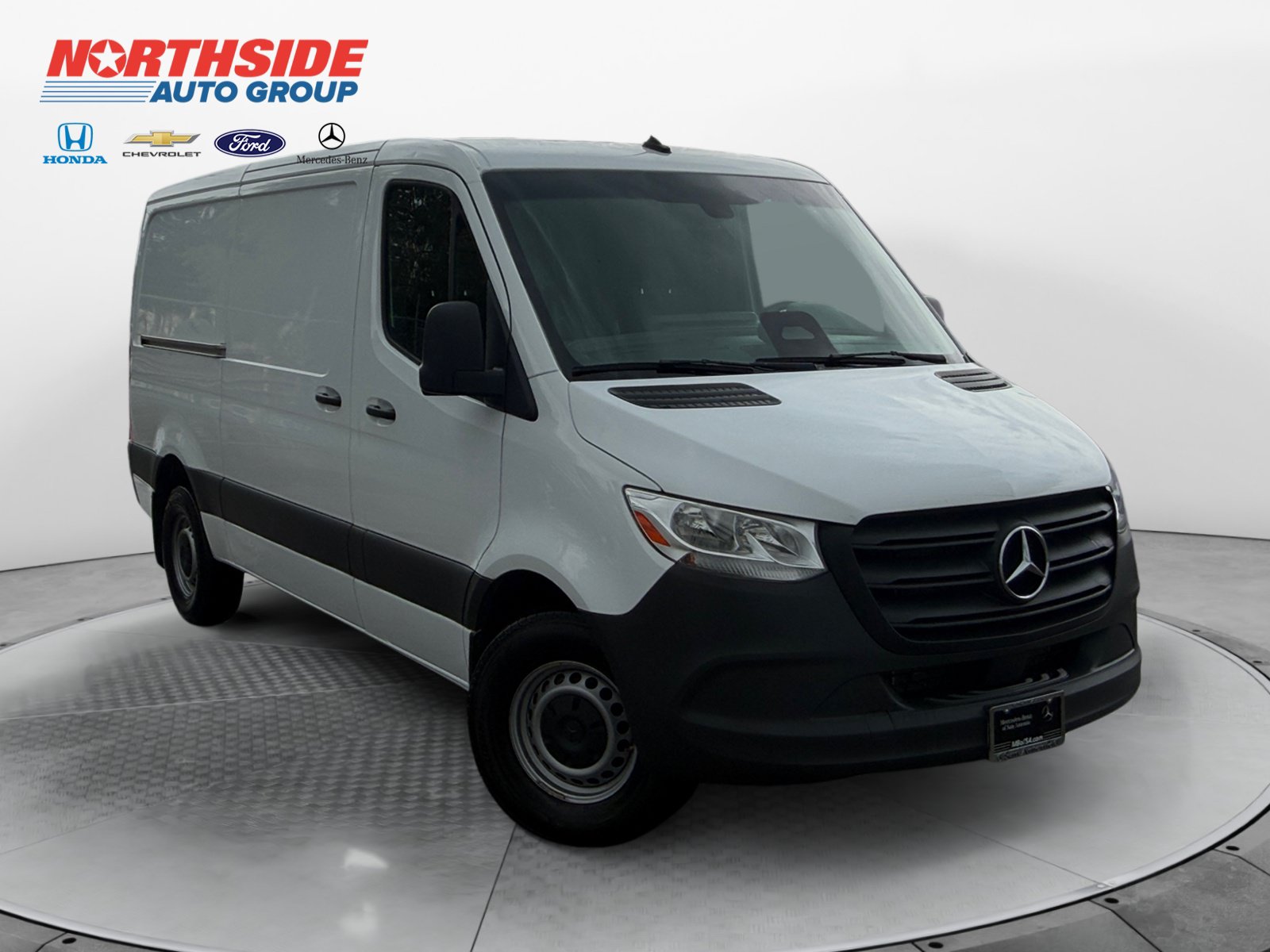 Used 2025 Mercedes-Benz Sprinter 2500 image 1