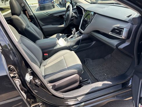 Used 2024 Subaru Outback Onyx Edition AWD/4WD image 3