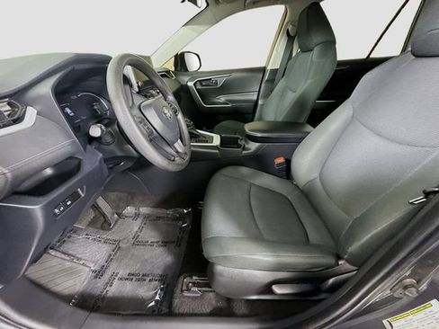 Certified 2024 Toyota RAV4 LE FWD image 21