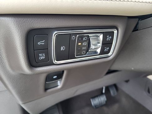 Used 2023 Lincoln Nautilus Reserve w/ Equipment Group 202A AWD/4WD image 17