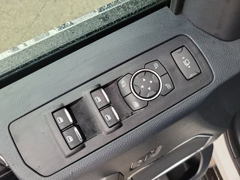 Used 2022 Ford F350 Platinum image 24