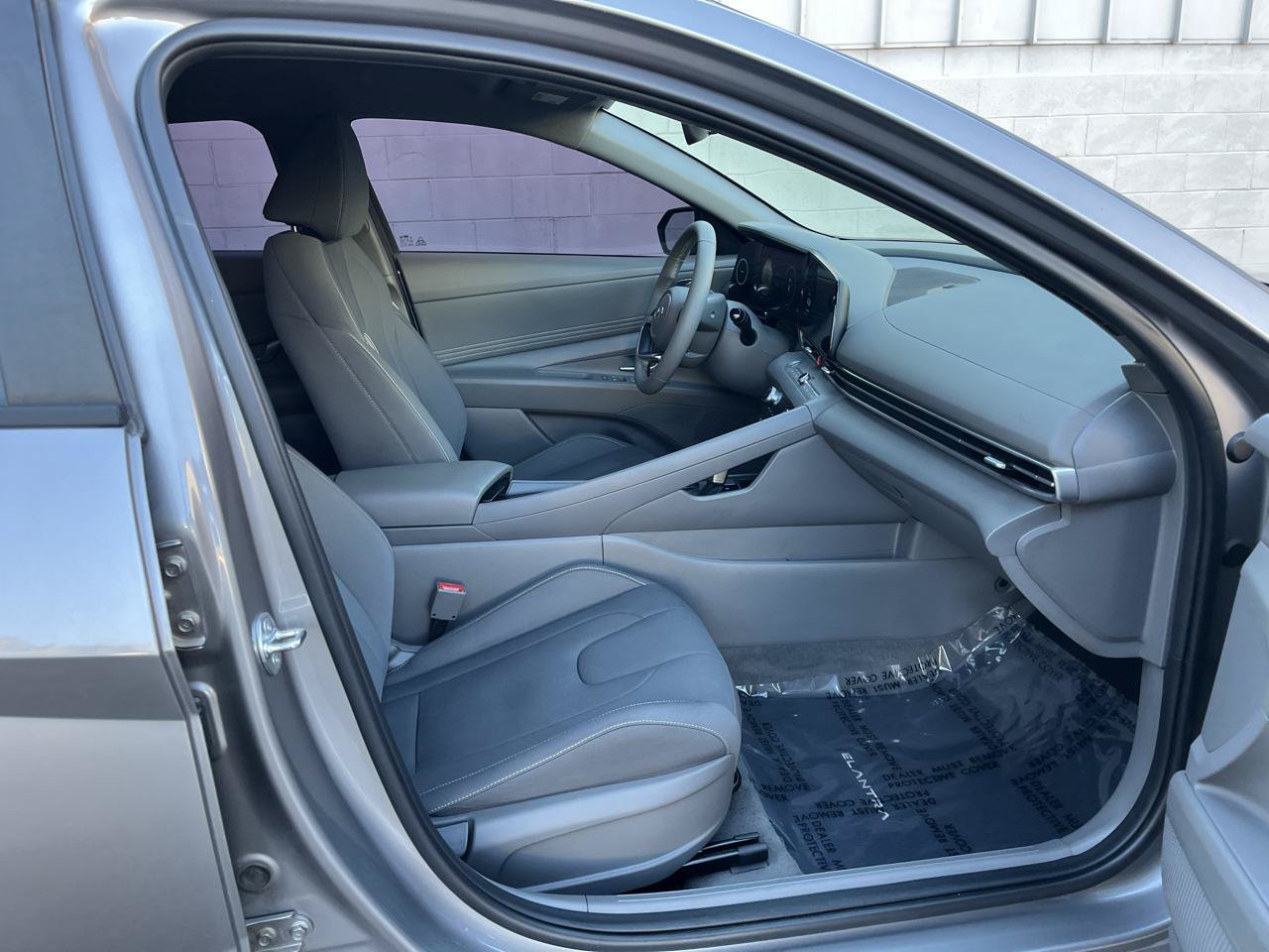 Used 2023 Hyundai Elantra SEL w/ Convenience Package FWD image 19