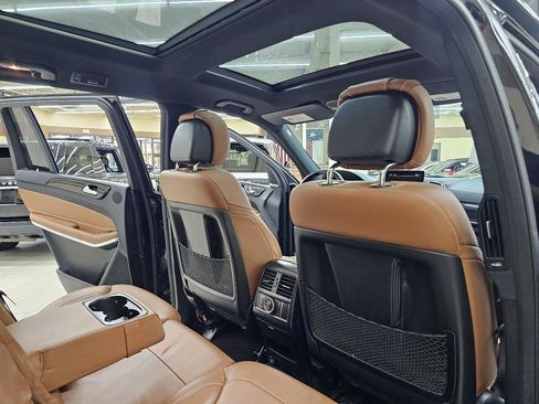 Used 2018 Mercedes-Benz GLS 550 4MATIC image 24