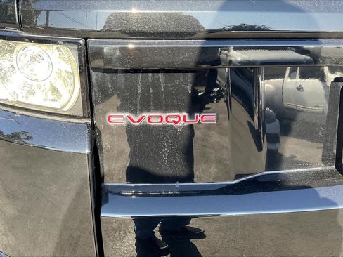 Used 2014 Land Rover Range Rover Evoque Dynamic image 8