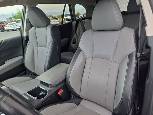 Used 2024 Subaru Outback Limited image 23