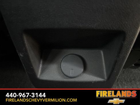 Used 2017 Chevrolet Equinox LT w/ Convenience Package image 34