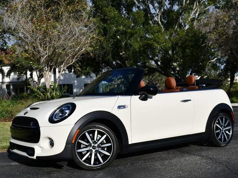 Used 2021 MINI Cooper S image 21