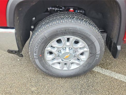 Used 2024 Chevrolet Silverado 2500 LTZ w/ LTZ Premium Package image 9